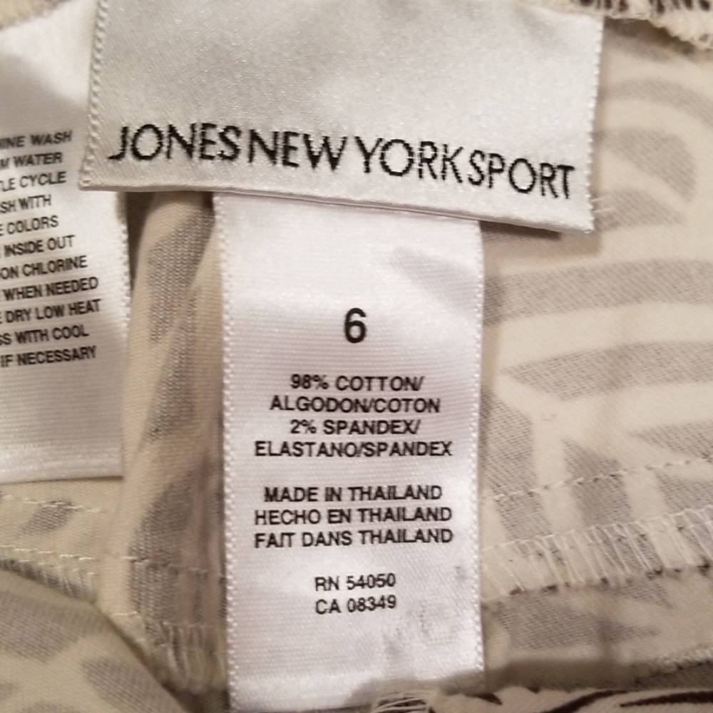 Jones New York Sport Brown & Cream Capris in 6 - Picture 3 of 7